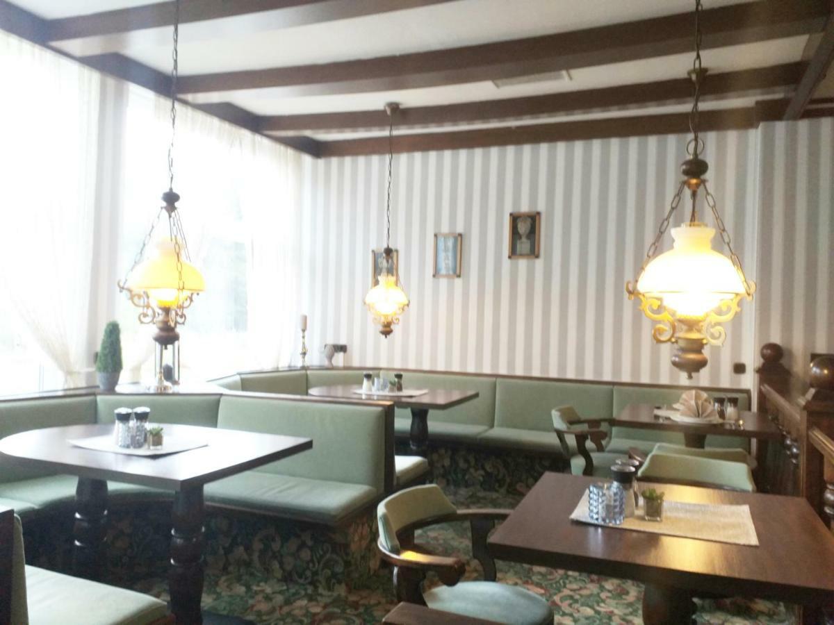 Der Quellenhof Hotel Хелмщет Екстериор снимка